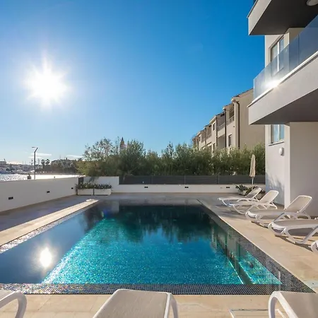 Prestige 1 Apartment