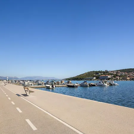 アパート Prestige 1 *